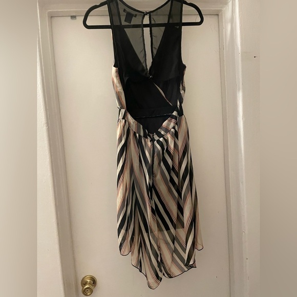 UK2LA Black, cream and blush Design open back Dress Size Small - Picture 5 of 9